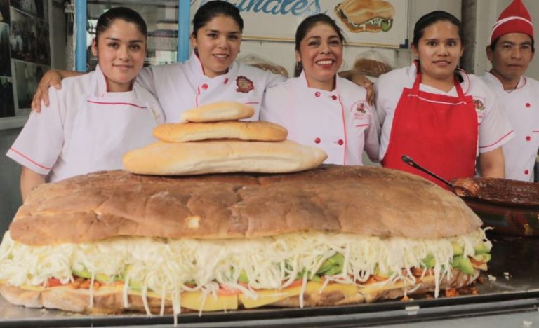 Tortas el recreo las más grandes de CDMX