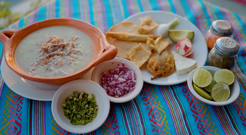 pozole guerrerense receta modo de preparación